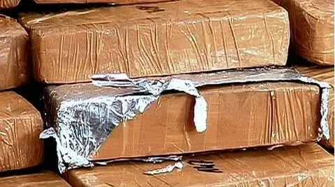 Ciężarówka zrobiona z koki
