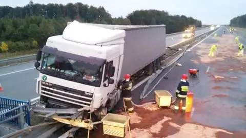 Wypadek za wypadkiem na autostradzie A2. Efekt? Ogromne korki