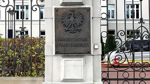 Biedroń o zawetowaniu konkluzji ws. stosowania Karty Praw Podstawowych