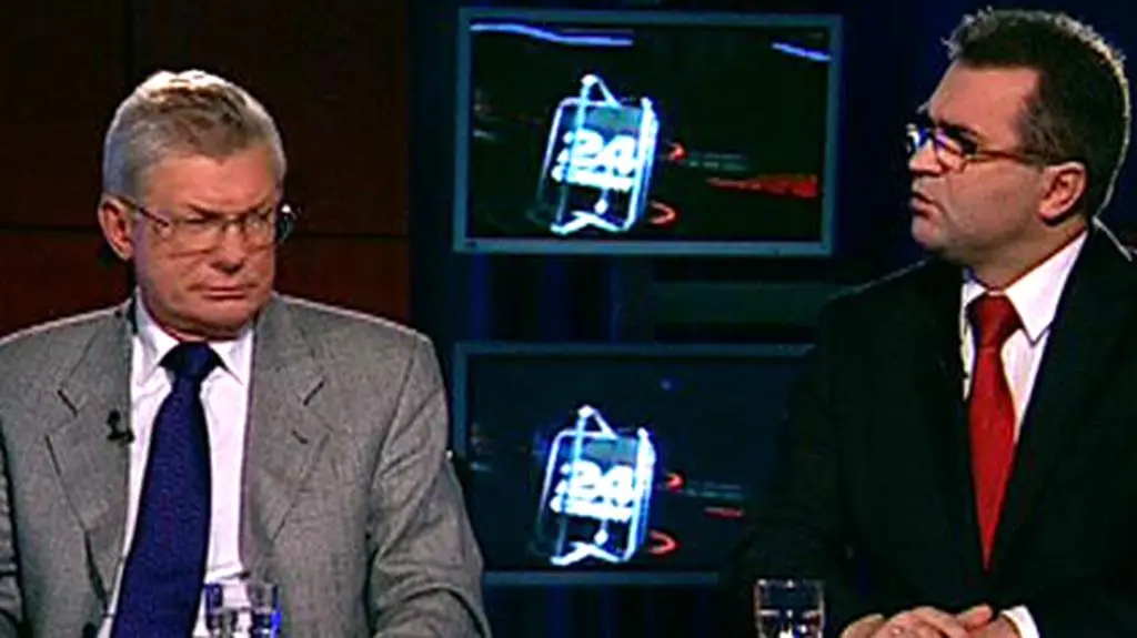 Celiński i Girzyński krytykują pozycję rządu (TVN24)
