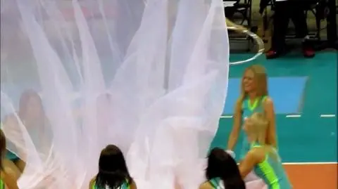 Cheerleaders Flex Sopot to grupa taneczna doskonale znana wszystkim fanom Trefla Sopot