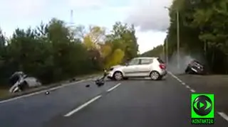 "Chwila nieuwagi". Trzy auta zderzyły mu się przed maską