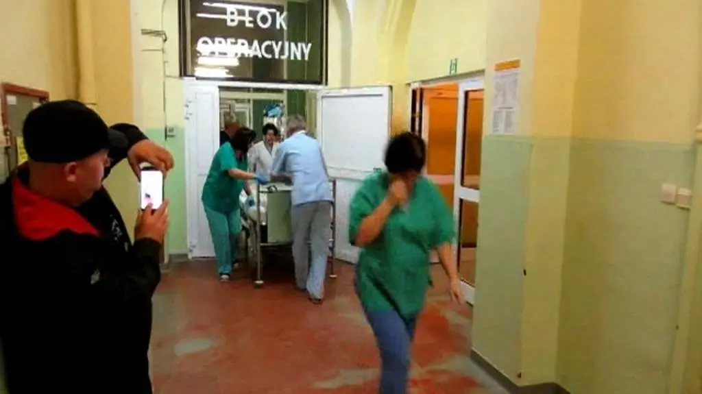 Ciężki, ale stabilny stan dziecka z ranami kłutymi