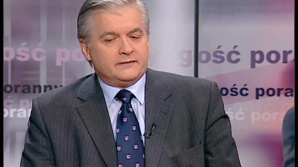 Cimoszewicz: Nie spieszmy się z tarczą