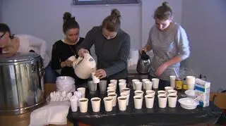 Co można przekąsić w punkcie gastronomicznym dla pasażerów?