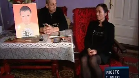 "Czego udajesz gówniarzu!"