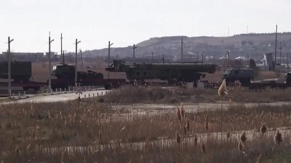 Część baterii rakiet S-300 sfilmowana przez TVN24