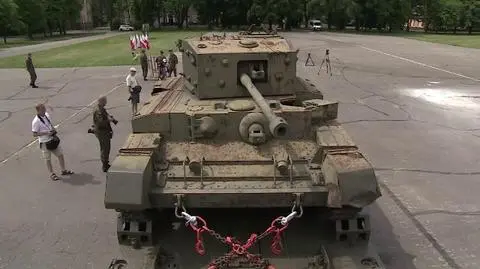 Czołg Centaur przyjechał do Poznania z Lizbony