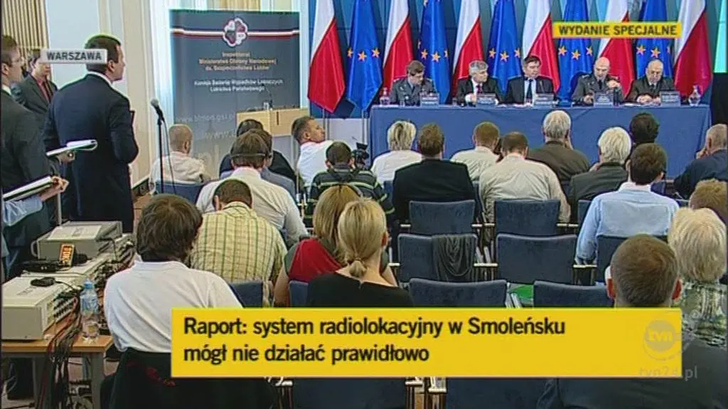 Czy kontrolerzy celowo wprowadzali załogę w błąd? (TVN24)
