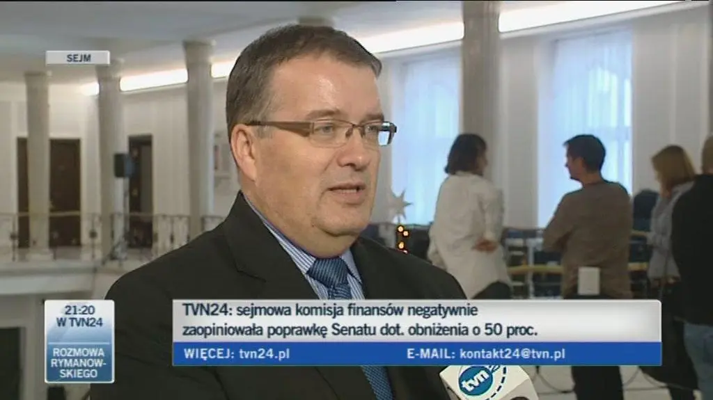 Dera: PO działa populistycznie
