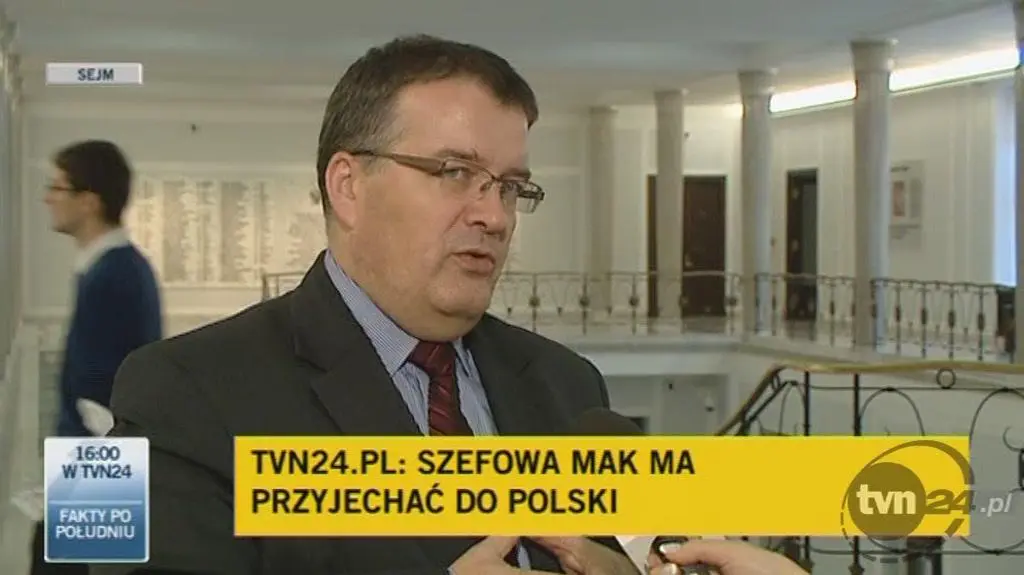 Dera: pytanie, po co Anodina przyjeżdża do Polski
