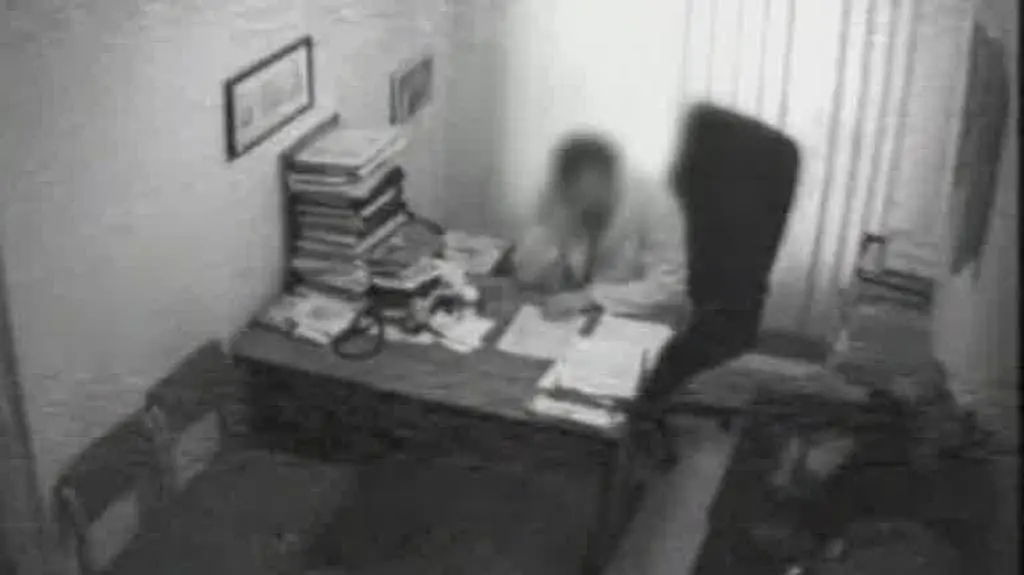 Doktor G. przyjmuje łapówkę