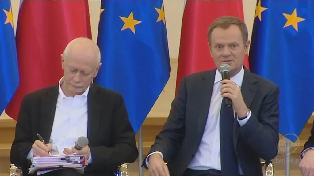 Donald Tusk odpowiada internautom (TVN24)