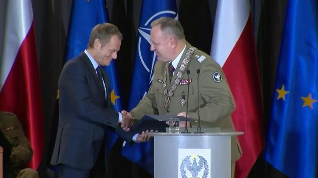 Donald Tusk otrzymał wyróżnienie od AON