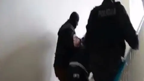 Doprowadzenie 27-latka podejrzanego o pobicie czterech osób