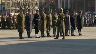 Dowódcy składają meldunek