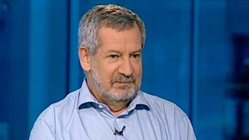 Dr George Yacoub (Katedra Arabistyki i Islamistyki, Wydział Orientalistyczny UW) o podziałach w obozie rebeliantów (TVN24)