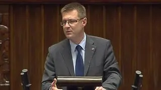 Dunin: Projekt Platformy nie ma na celu zrównania związków partnerskich z małżeństwem