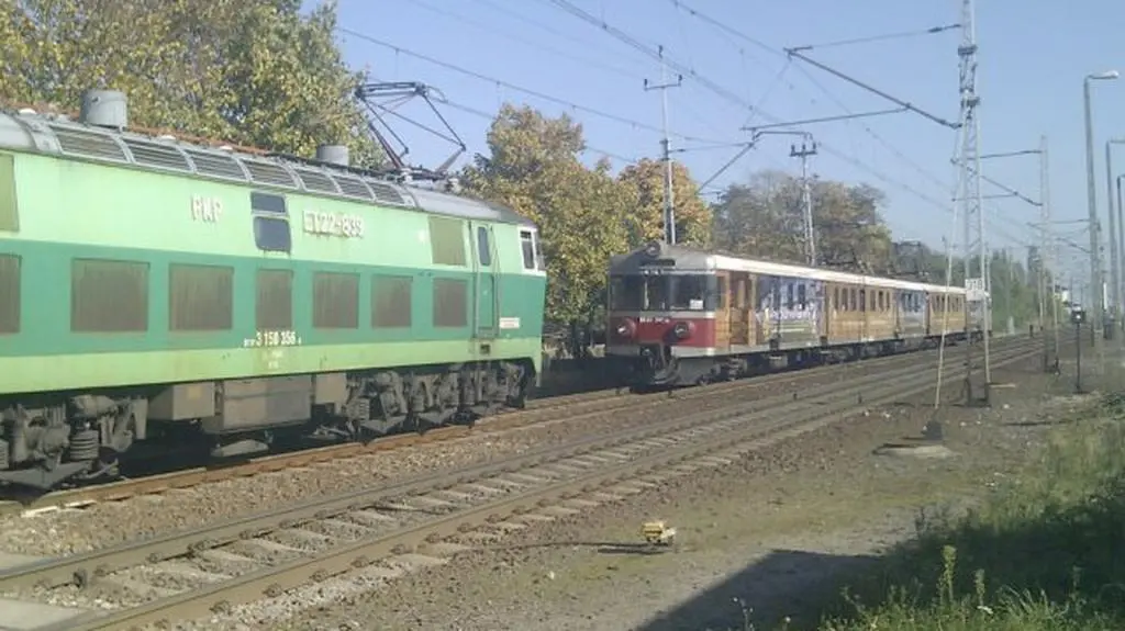 Dwa pociągi na tym samym torze