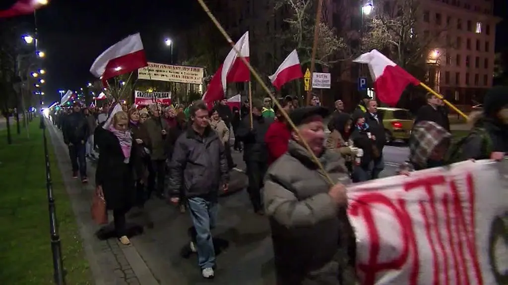 Dzień przed czwartą rocznicą odbyła się manifestacja pod ambasadą Rosji w Warszawie