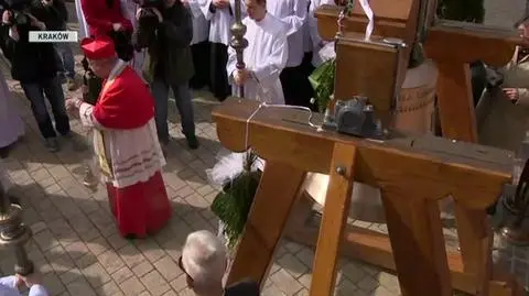 Dzwon będzie bił trzy razy 