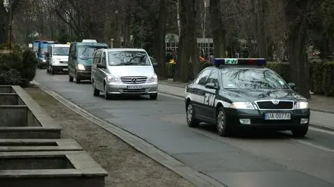 Ekshumowali zwłoki Przemysława Gosiewskiego (TVN24, PAP)