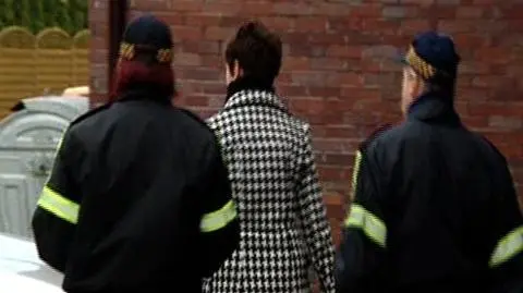 Fałszywe wolontariuszki oszukały tysiące osób