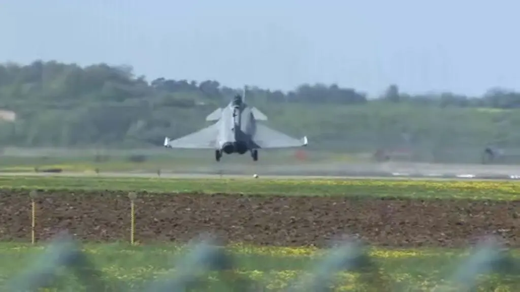 Francuskie myśliwce Rafale w Malborku. Wzmocnią natowską misję