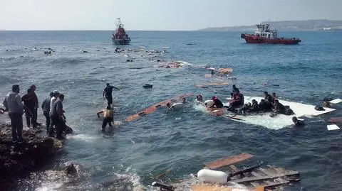 "FT" ostrzega ws. imigrantów. "Rok 2015 może być najtragiczniejszy"