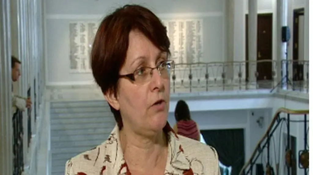 Gęsicka: rząd straszy deficytem