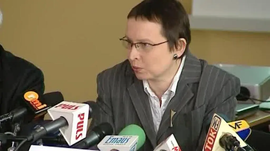 Hall: Dyrekcja szkół ponosi odpowiedzialność za dzieci