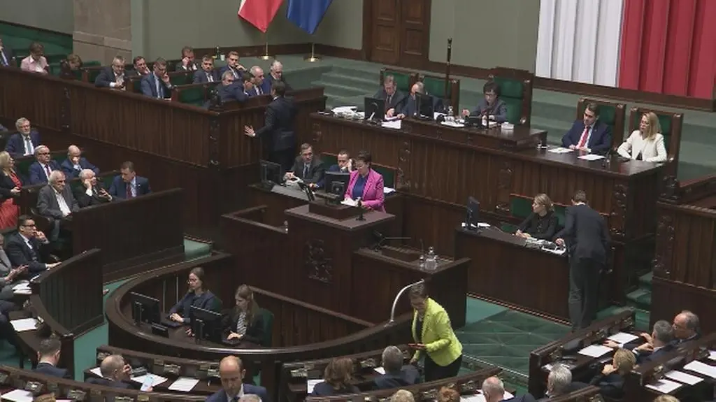"Hańba" na sali sejmowej. Przed głosowaniem dotyczącym wyboru sędziów TK