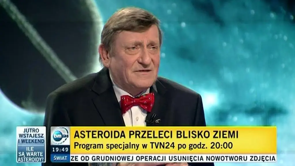 Hermaszewski o deszczu meteorytów