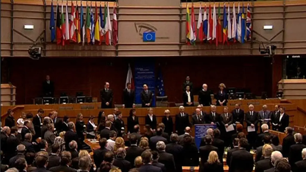 Hołd oddała Unia Europejska (TVN24, 14.04.2010)