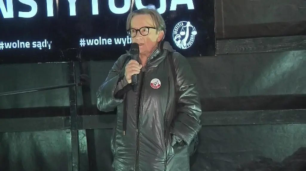 Holland: nie wierzcie w kłamstwa wypowiadane, niestety, przez prezydenta i premiera