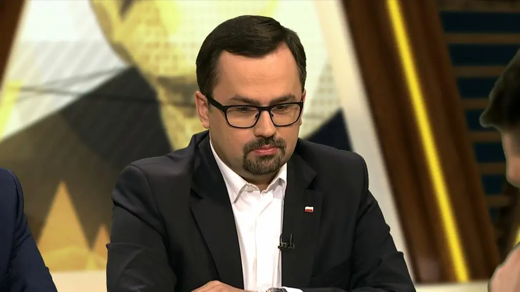 Horała: rezygnujemy ze swoich suwerennych praw