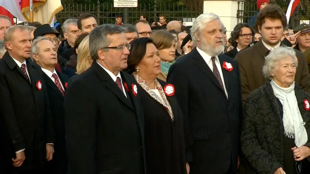 Hymn pod pomnikiem Piłsudskiego 