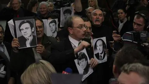 Incydent w sądzie przed wyrokiem ws. stanu wojennego (TVN24, fot. PAP/B. Zborowski)
