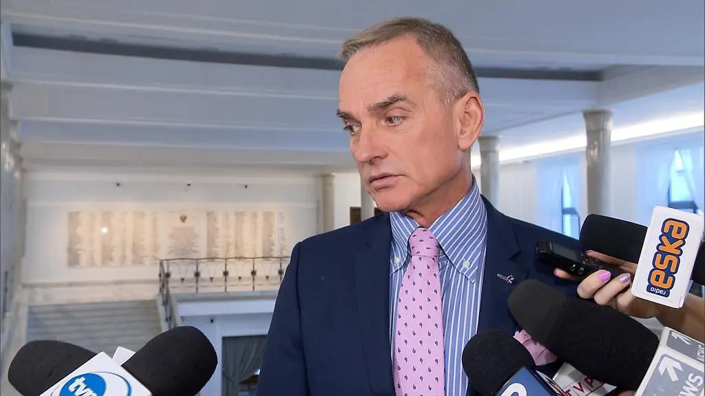 Jackowski: Wstrzymujemy się z opiniami nt. Banasia. Czekamy na raport CBA