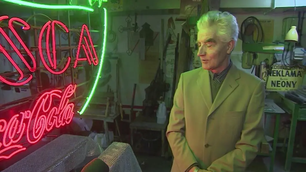 Jak się robi neony?