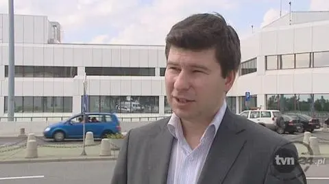 Jakub Mielniczuk, rzecznik Okęcia (TVN24)