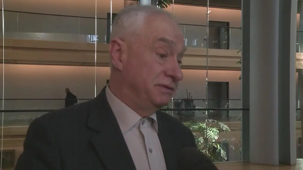 Janusz Zemke (SLD) mówi, że decyzja PE jest "zgodna z tym, co postuluje polski rząd"