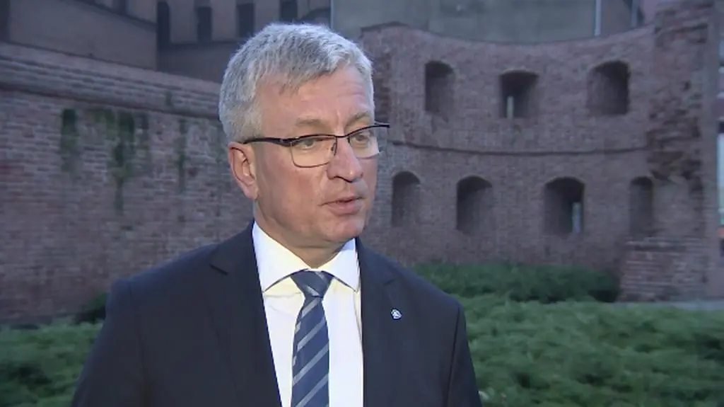 Jaśkowiak: "Prezydent Grobelny widzi Poznań z tylnej kanapy swojej limuzyny"