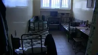 "Jest absolutnie niewiarygodne, żeby w celi więziennej znaleziono pornografię dziecięcą u pedofila"