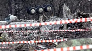 "Jest jeszcze trzecia, kompleksowa opinia, której prokuratura nie ujawniła"