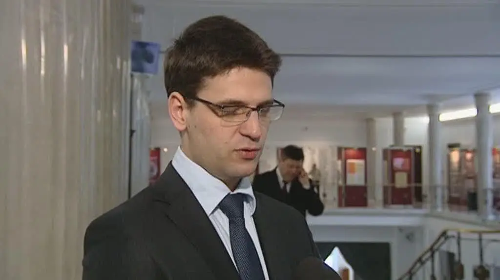 Kamiński: Macierewicz ma prawo wglądu do informacji niejawnych