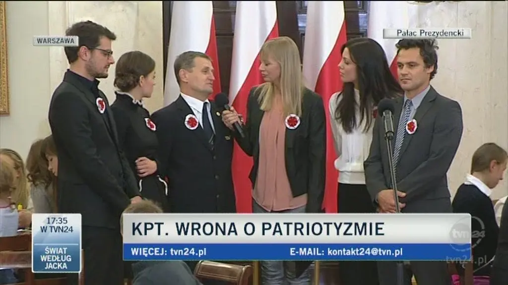 Kapitan Wrona z uśmiechem obchodzi niepodległość