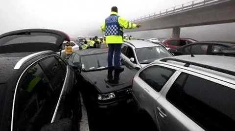 Karambol na autostradzie w Szwajcarii