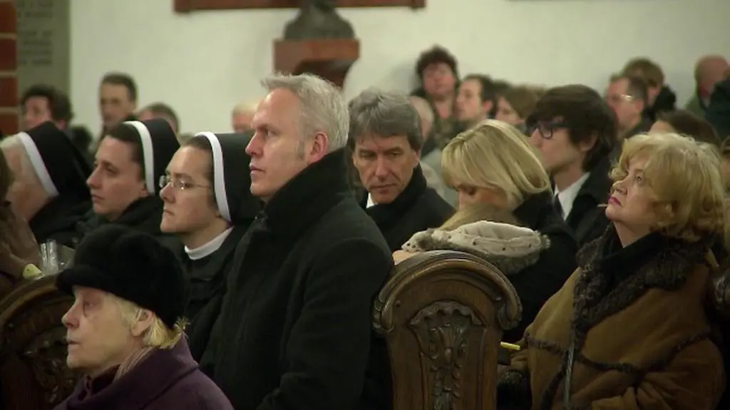 Kard. Nycz odprawił mszę rezurekcyjną