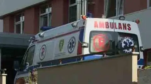Karetka przyjechała 35 minut po wezwaniu.